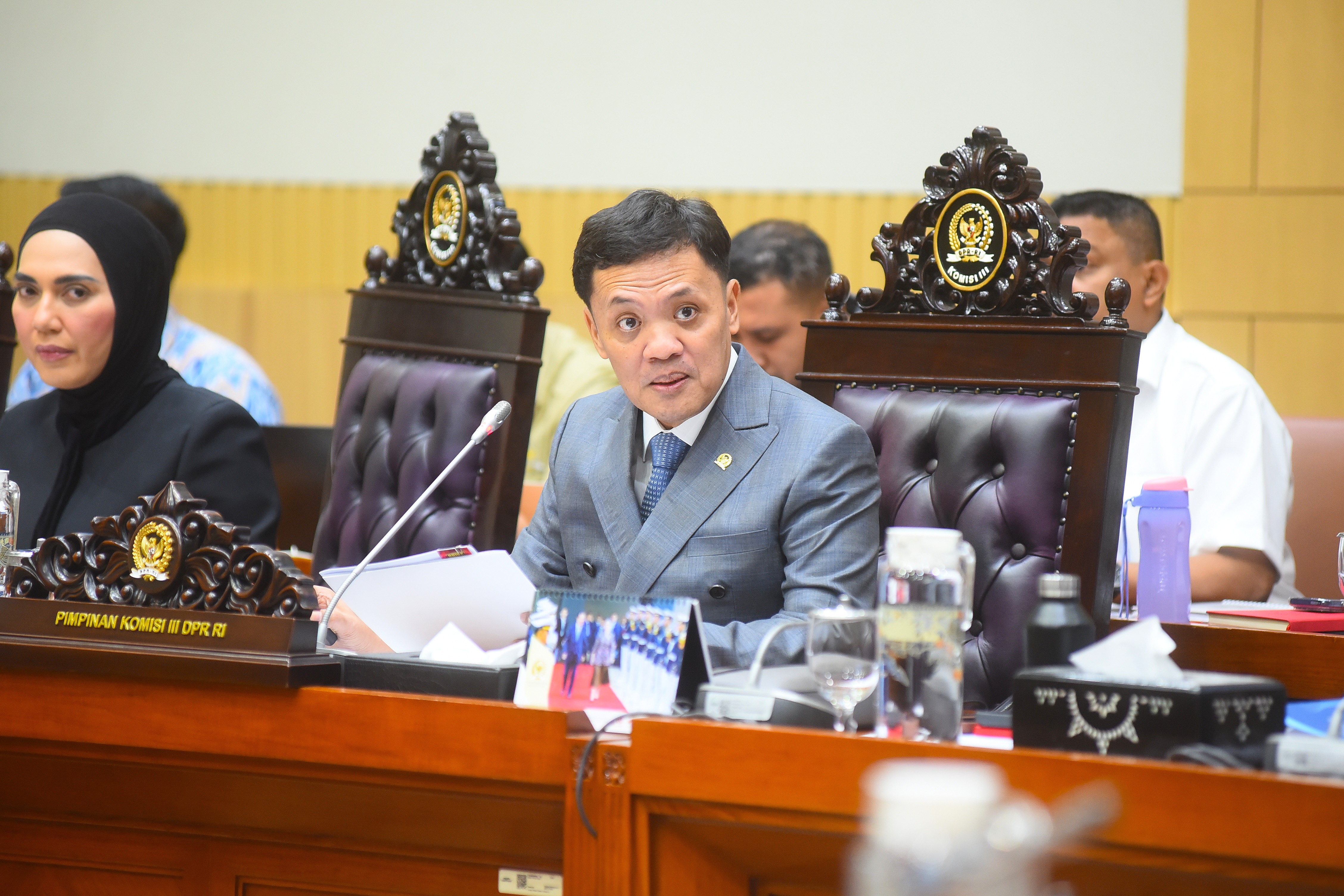 Habiburokhman Ketua Komisi III DPR Sampaikan Sejumlah Evaluasi Kinerja Polri